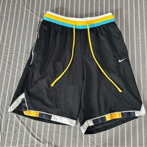 Nike Dri-Fit Men's Basketball Shorts Size M